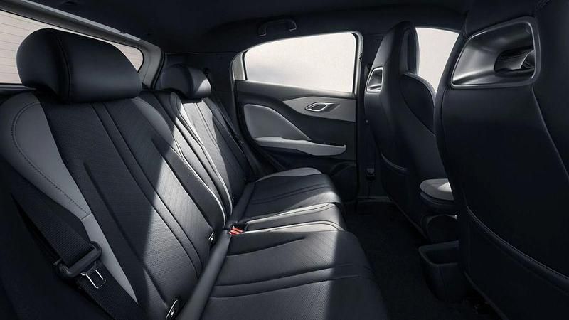 Nowe BYD Dolphin Surf Active 64 kW (88 KM) 2026 Zielony Hatchback