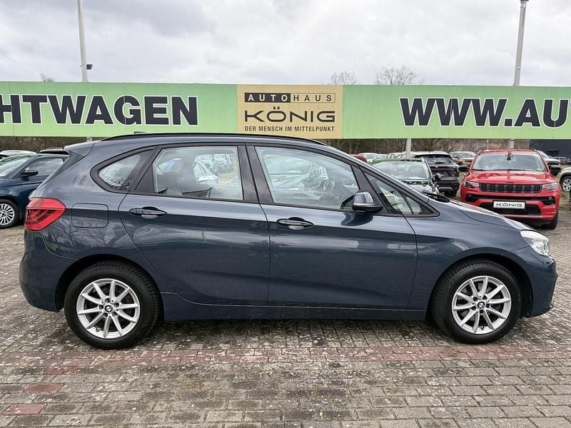 Gebraucht BMW 218 Active Tourer Advantage 136 PS (100 kW) 2017 Grau Van / Kleinbus