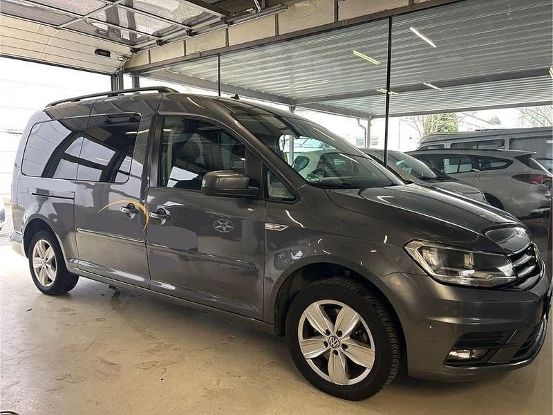 Grau Gebraucht 2018 VW Caddy Maxi Comfortline Van / Kleinbus | 7.900 € (Superpreis) - Bild 1/4