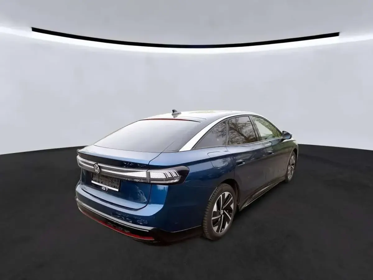 Occasion VW ID.7 Pro 210 kW (286 ch) 2024 Bleue Berline