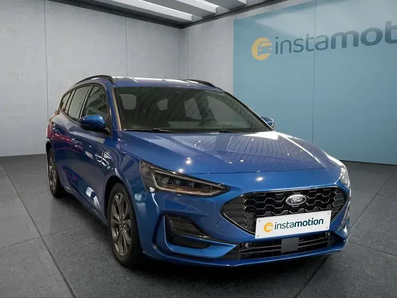 Gebraucht Ford Focus ST-Line 155 PS (114 kW) 2023 Blau Kombi