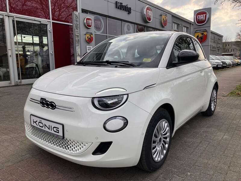 Weiß Gebraucht 2025 Fiat 500e Red Kleinwagen | 25.689 € (Fairer Preis) - Bild 1/4