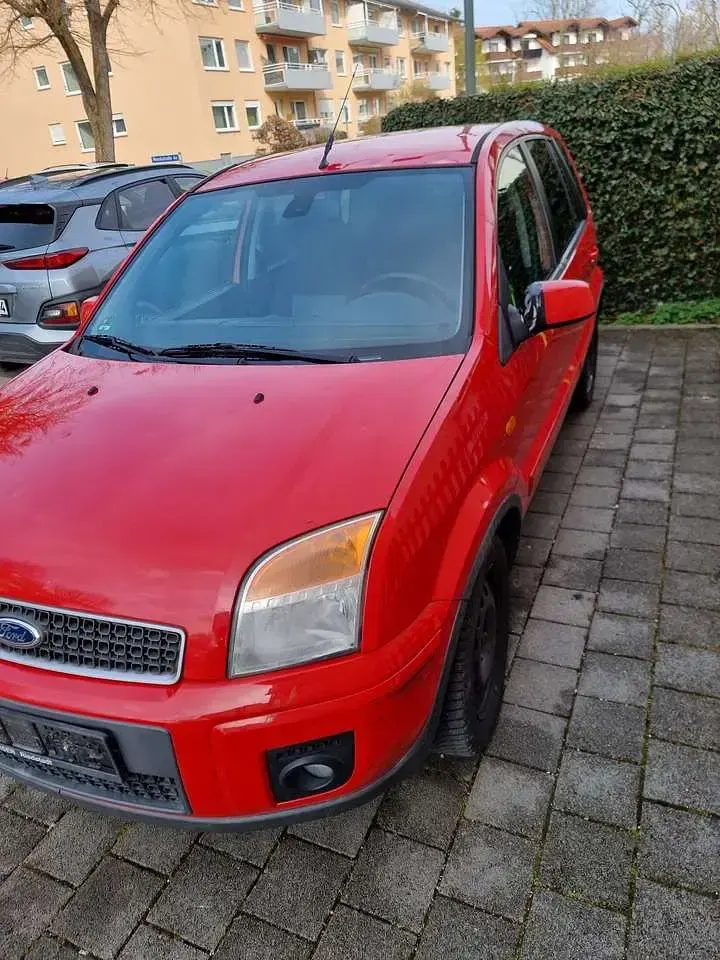 Gebraucht Ford Fusion 101 PS (74 kW) 2010 Kleinwagen