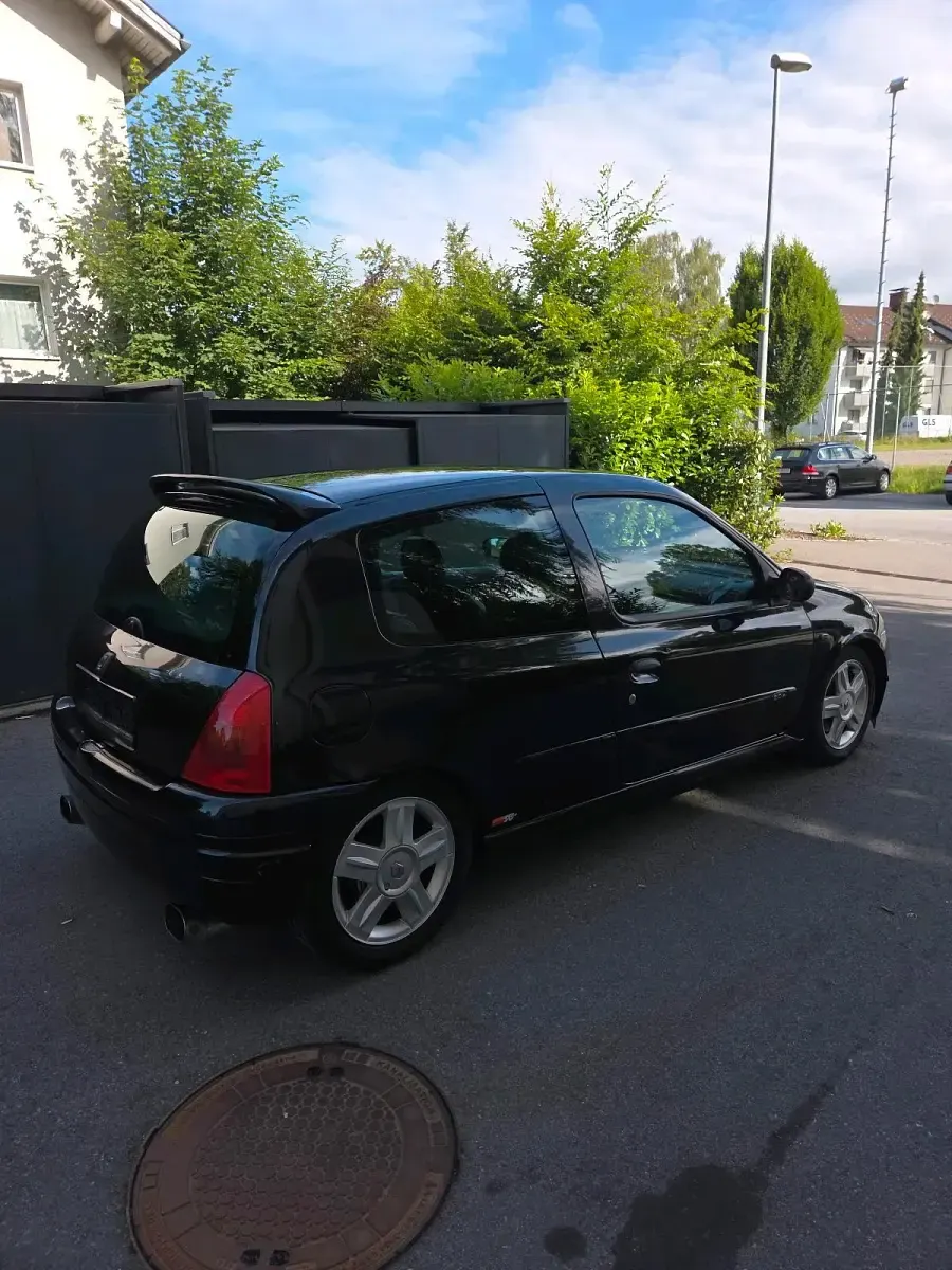 Gebraucht Renault Clio R.S. 169 PS (124 kW) 2000 Schwarz Kleinwagen