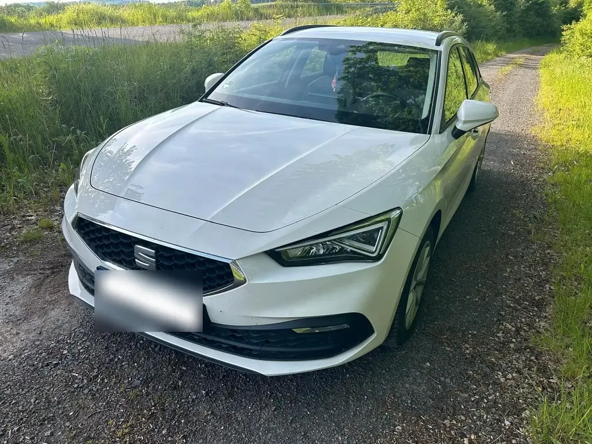 Gebraucht Seat Leon Style 150 PS (110 kW) 2021 Weiß Kombi
