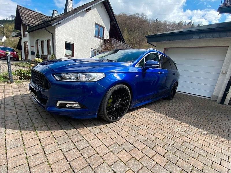 Gebraucht Ford Mondeo ST-Line 241 PS (177 kW) 2017 Blau Limousine