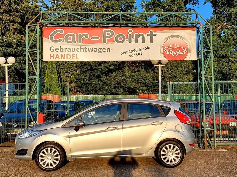 Gebraucht Ford Fiesta Trend 80 PS (58 kW) 2017 Polarsilber metallic Kleinwagen