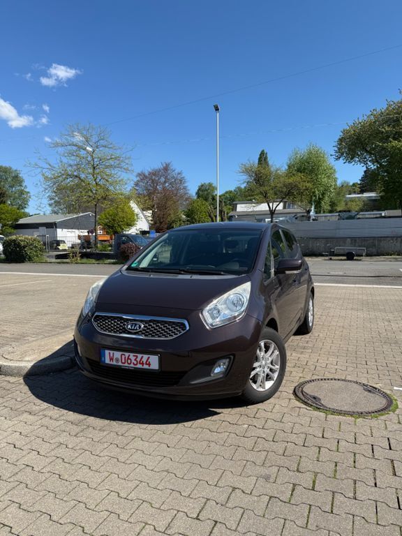 Braun Gebraucht 2010 Kia Venga Spirit Kleinwagen | 5.490 € (Guter Preis) - Bild 1/4