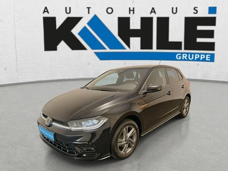 Deep black perleffekt (schwarz) Gebraucht 2023 VW Polo R-line Limousine | 19.990 € (Superpreis) - Bild 1/4
