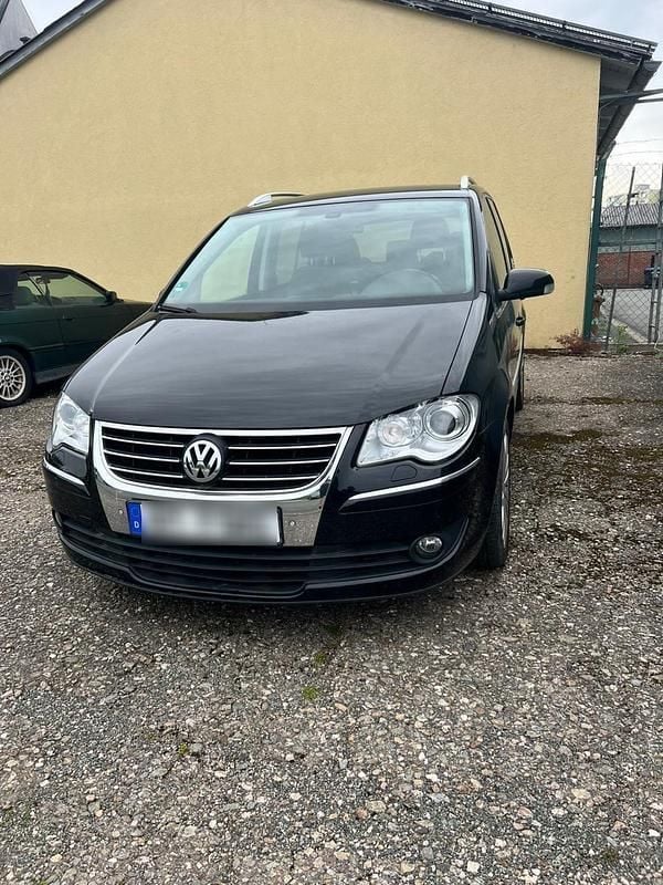 Schwarz Gebraucht 2008 VW Touran Van / Kleinbus | 4.000 € (Fairer Preis) - Bild 1/4