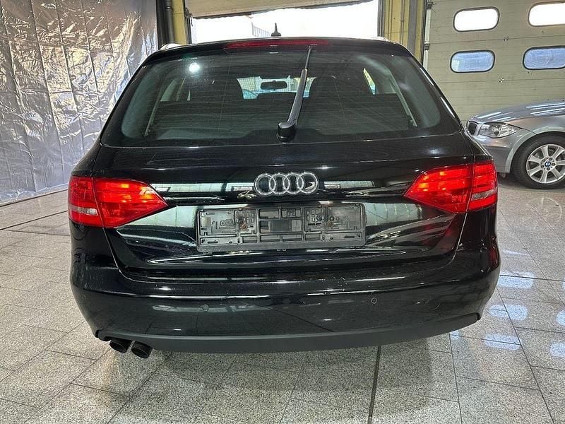 Gebraucht Audi A4 Attraction 143 PS (105 kW) 2010 Schwarz Kombi