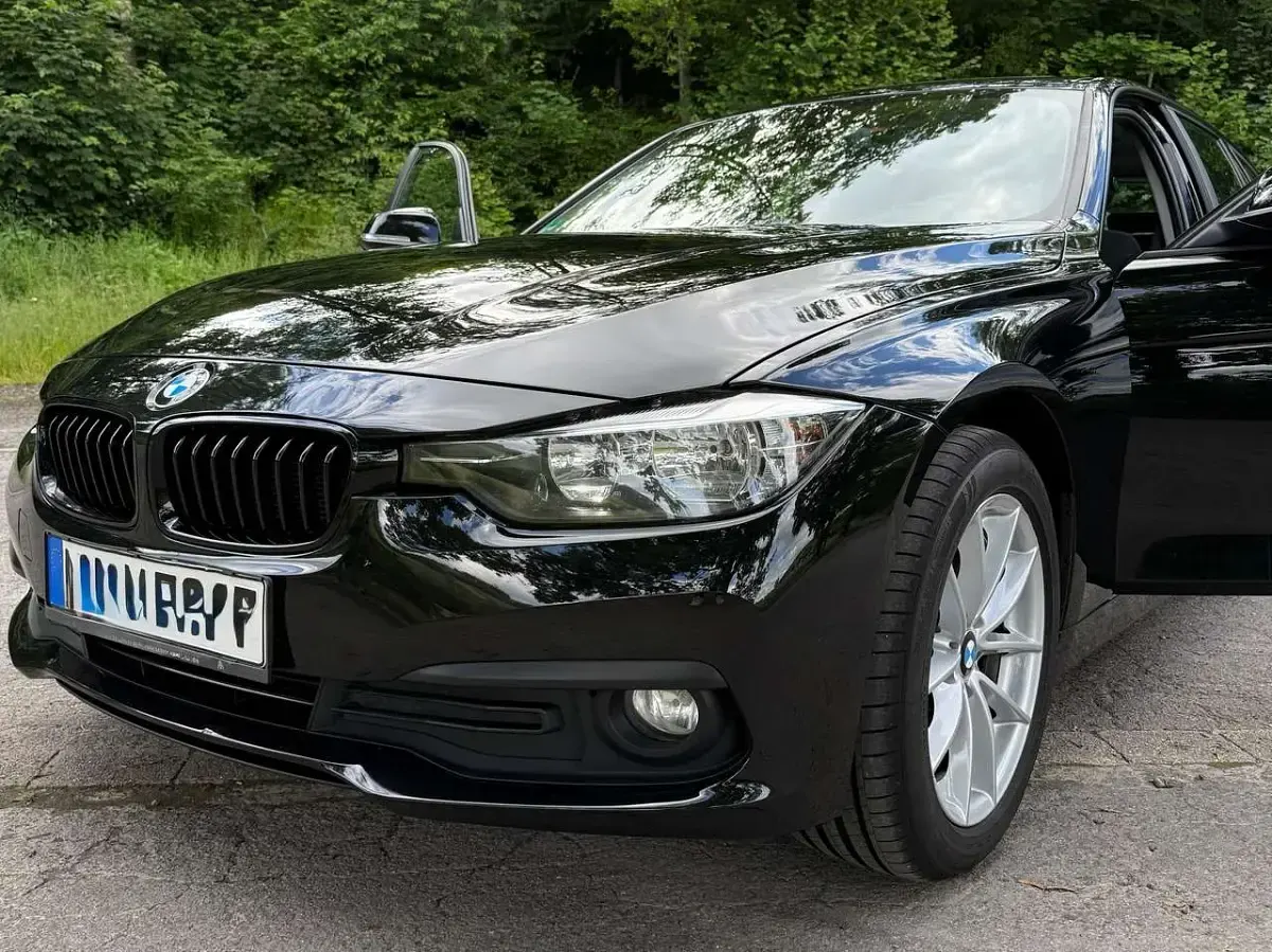 Gebraucht BMW 318 150 PS (110 kW) 2016 Schwarz Kombi