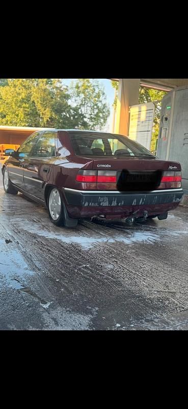 Gebraucht Citroën Xantia 121 PS (88 kW) 1994 Rot Kleinwagen