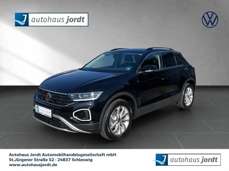 Schwarz Neu 2025 VW T-Roc Life SUV | 26.960 € (Guter Preis) - Bild 1/4
