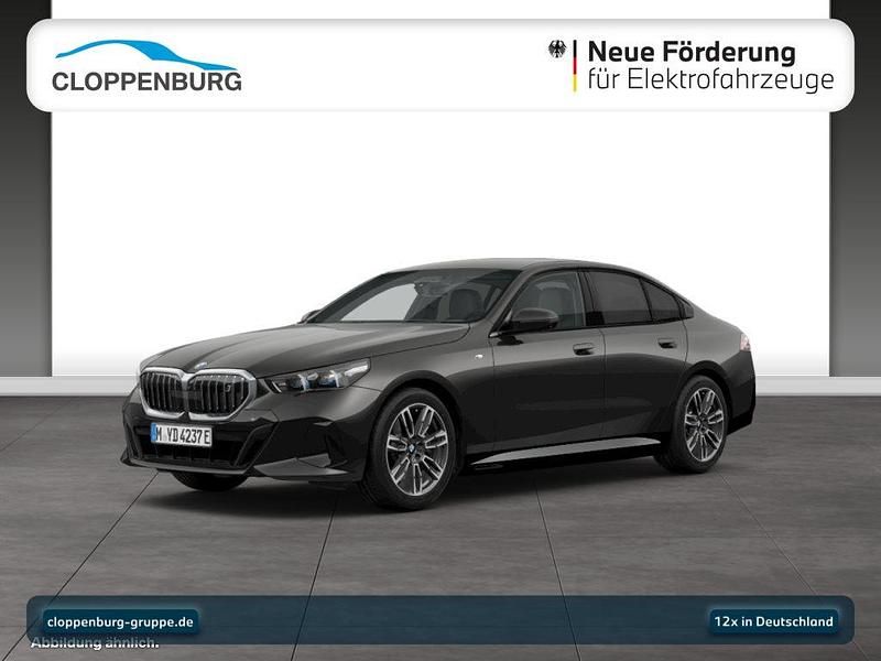 Sophistograu brillanteffekt Neu 2025 BMW i5 M Sport Limousine | 69.365 € (Superpreis) - Bild 1/4