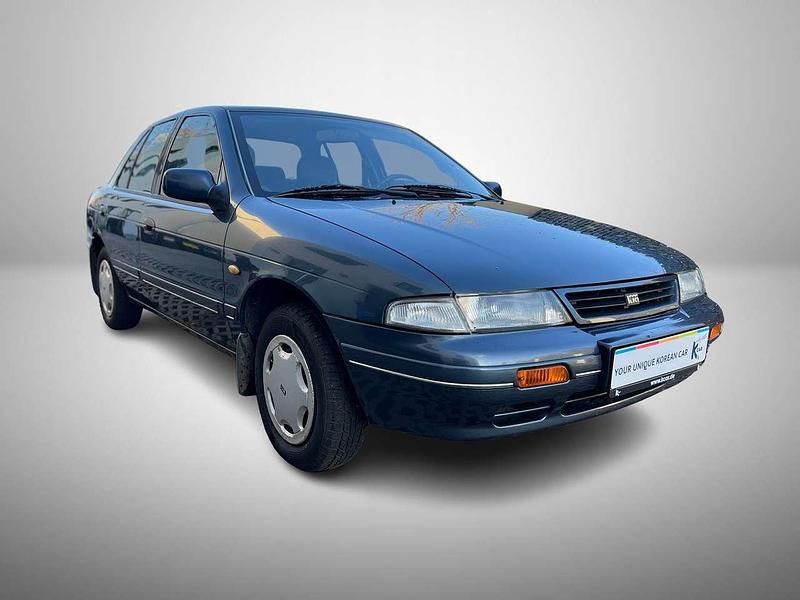 Gebraucht Kia Sephia 80 PS (58 kW) 1993 Blau Limousine