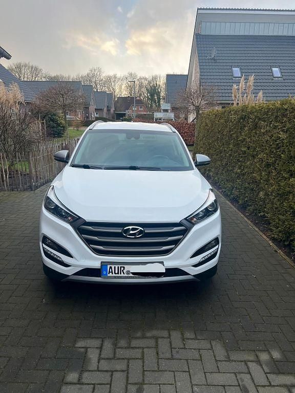 Weiß Gebraucht 2018 Hyundai Tucson Style SUV | 14.600 € (Guter Preis) - Bild 1/4