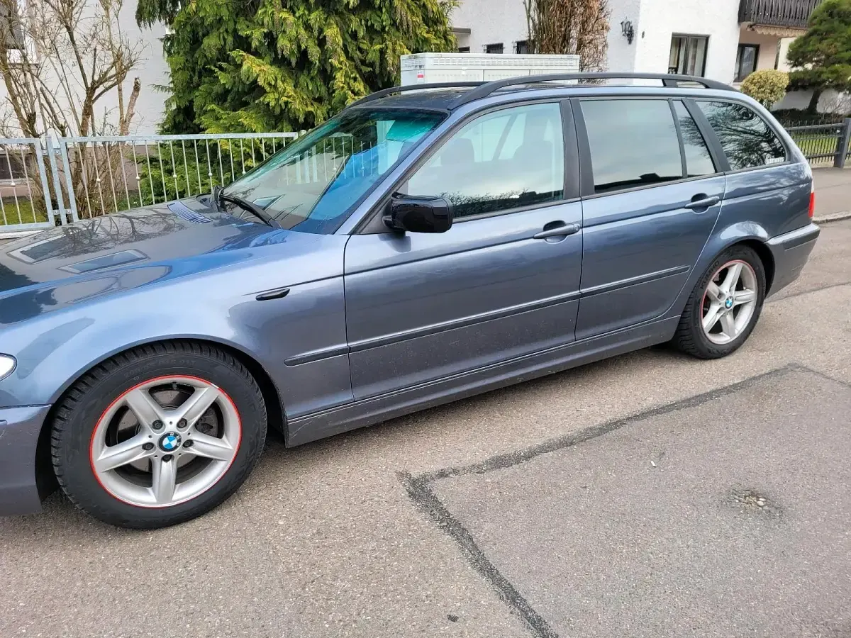 Gebraucht BMW 318 143 PS (105 kW) 2001 Grau Kombi