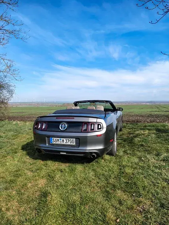 Gebraucht Ford Mustang 315 PS (231 kW) 2012 Grau Cabrio