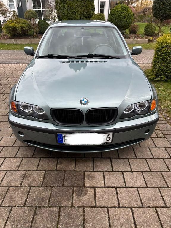 Gebraucht BMW 320 170 PS (125 kW) 2001 Grün Limousine