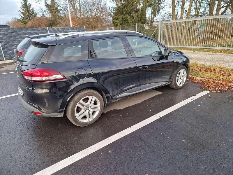 Gebraucht Renault Clio GrandTour Night&Day 101 PS (74 kW) 2020 Schwarz Kombi