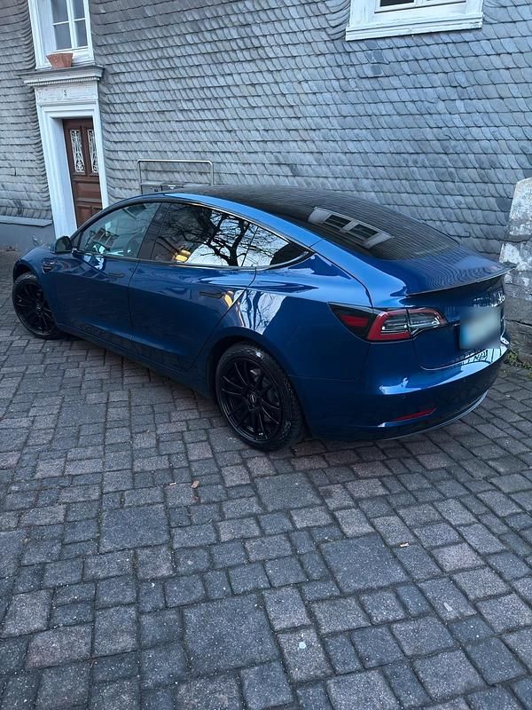 Gebraucht Tesla Model 3 235 kW (320 PS) 2019 Blau Limousine