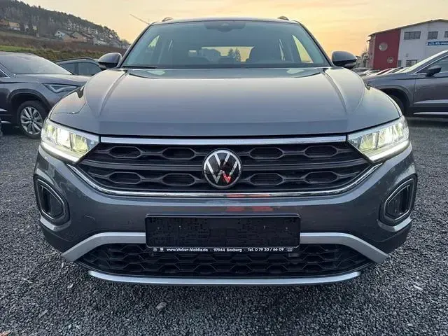 Neu VW T-Roc Life 150 PS (110 kW) 2025 Grau SUV