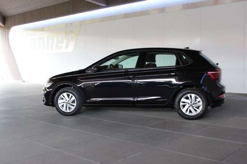Deepblackperleffekt Neu 2024 VW Polo IQ Drive Kleinwagen | 25.550 € (Guter Preis) - Bild 1/4