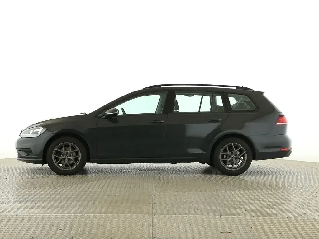 Gebraucht VW Golf VII Trendline 116 PS (85 kW) 2019 Uranograu Kombi