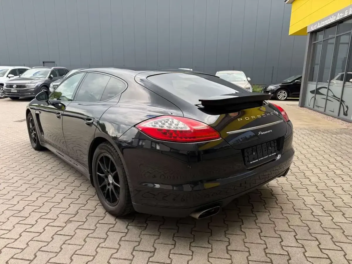 Gebraucht Porsche Panamera Diesel 250 PS (183 kW) 2012 Schwarz Kleinwagen