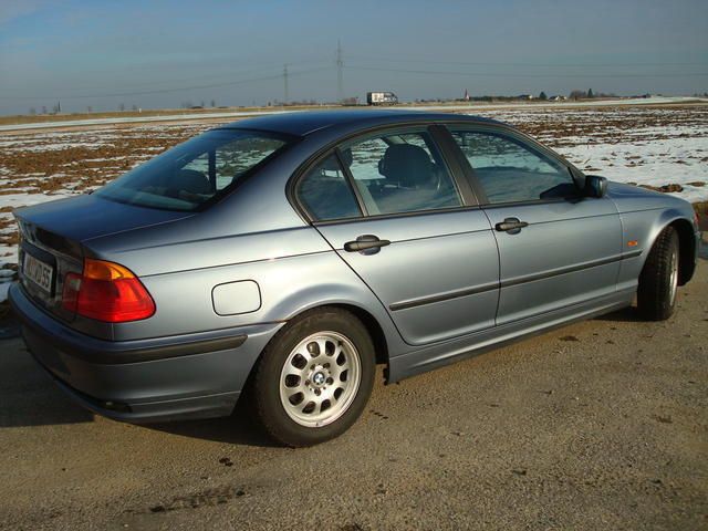 Gebraucht BMW 320 136 PS (100 kW) 2000 Grau metallic Limousine