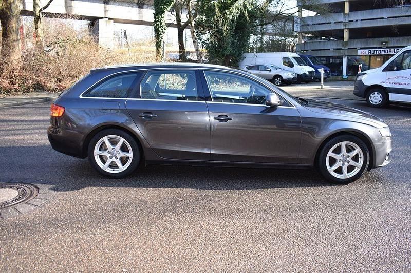Gebraucht Audi A4 Ambition 120 PS (88 kW) 2009 Grau Kombi
