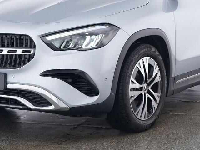 Gebraucht Mercedes GLA200 Advanced 163 PS (119 kW) 2024 Lack hightechsilber SUV