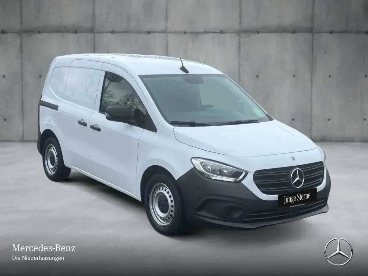 Gebraucht Mercedes Citan 108 75 PS (55 kW) 2022 Weiß Van / Kleinbus