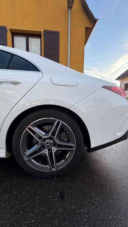 Gebraucht Mercedes CLA250 224 PS (164 kW) 2023 Weiß Limousine