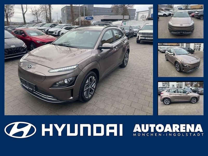 Gebraucht Hyundai Kona Select 100 kW (136 PS) 2022 Silky bronze / met SUV
