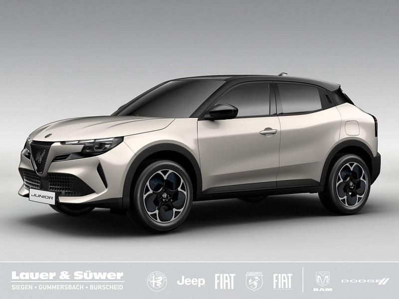 Neu Alfa Romeo Junior 145 PS (106 kW) 2025 Beige SUV