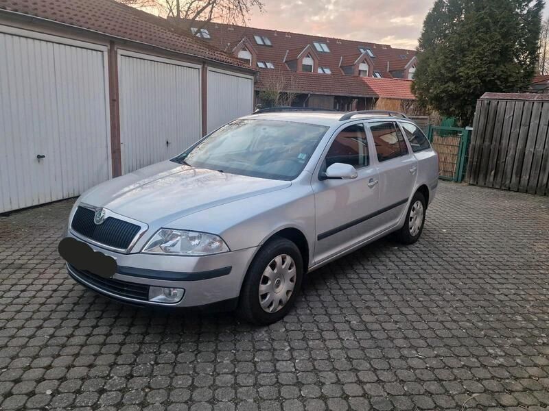 Silber Gebraucht 2008 Skoda Octavia Kombi | 1.650 € (Superpreis) - Bild 1/4
