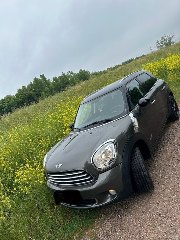 Grau Gebraucht 2012 Mini Cooper D Countryman SUV | 10.000 € (Fairer Preis) - Bild 1/4