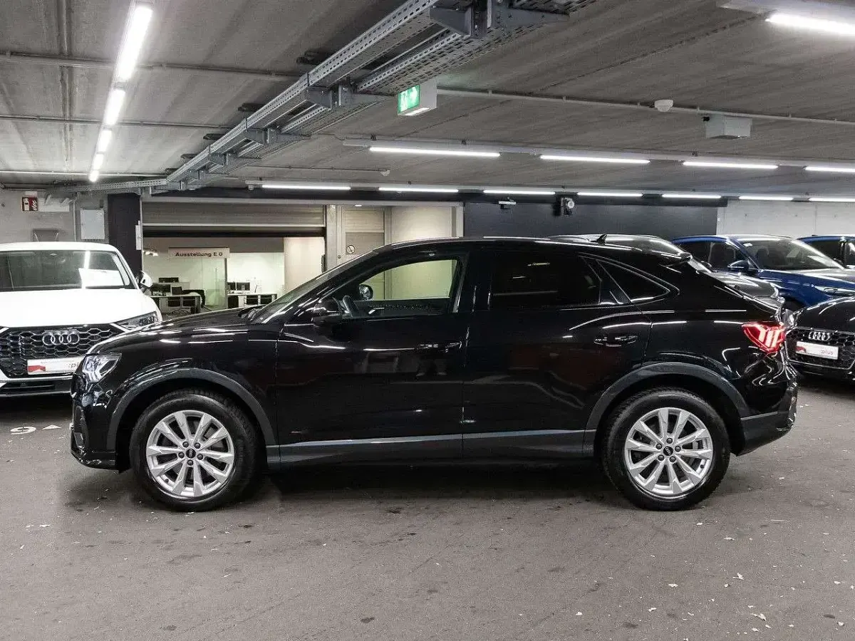 Gebraucht Audi Q3 190 PS (139 kW) 2023 0e mythosschwarz metallic SUV