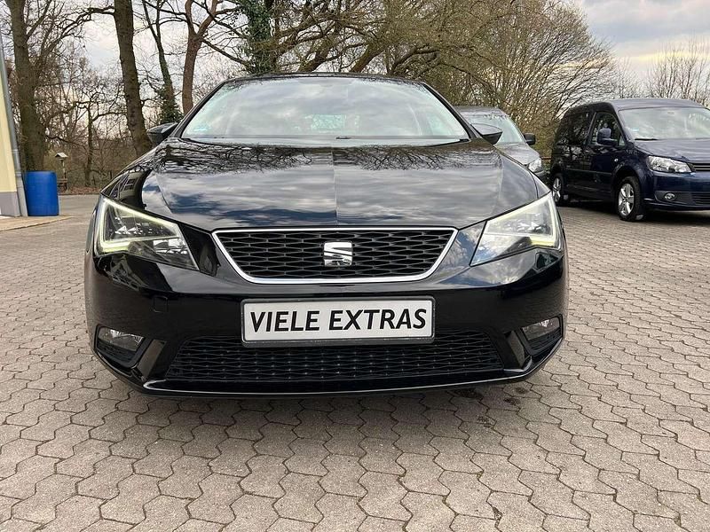 Gebraucht Seat Leon CONNECT 150 PS (110 kW) 2015 Mitternachtsschwarz Kleinwagen