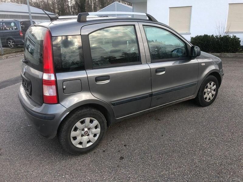 Gebraucht Fiat Panda 69 PS (50 kW) 2011 Grau Limousine