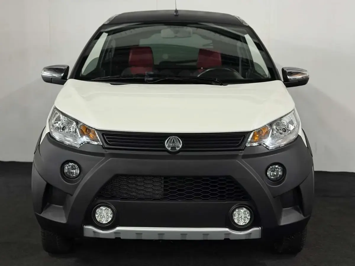 Usata Aixam Crossover Premium 2019 Bianco Utilitaria