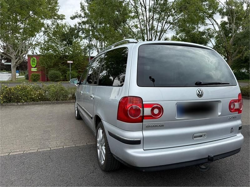 Gebraucht VW Sharan 2007 Silber Van / Kleinbus