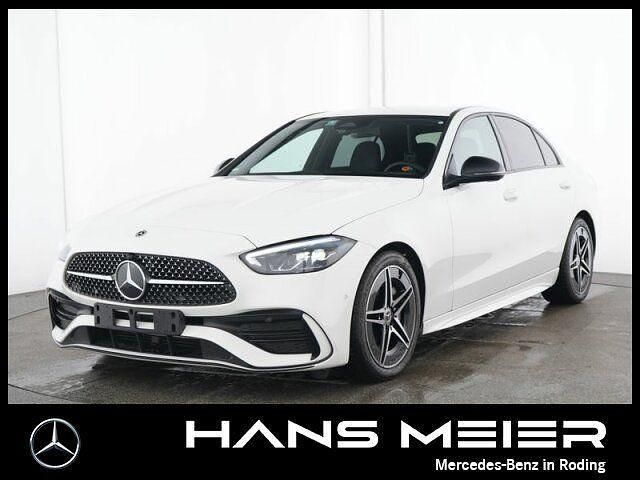 Gebraucht Mercedes C300 AMG 258 PS (189 kW) 2024 Weiß Limousine