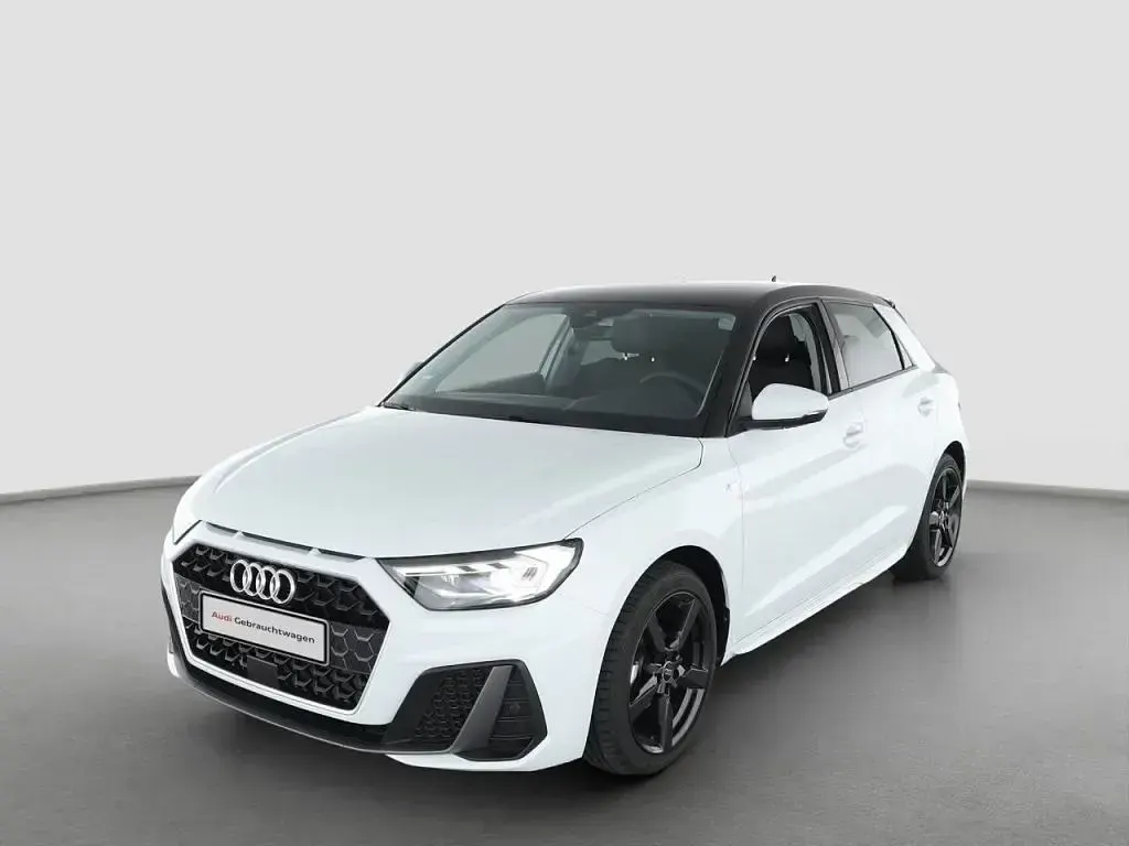 Gebraucht Audi A1 S-Line 95 PS (69 kW) 2025 Gletscherweiß (metallic) SUV