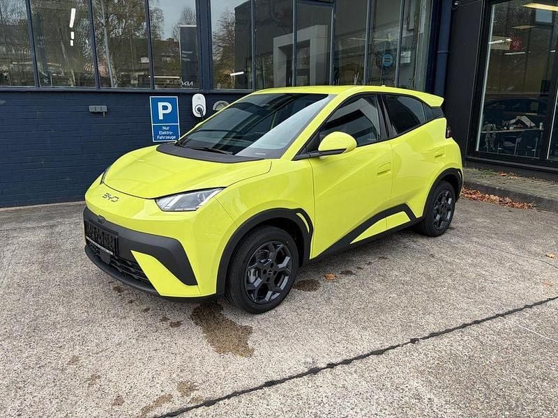 Neu BYD Dolphin Surf Boost 64 kW (88 PS) 2025 Gelb Kleinwagen