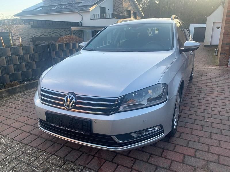 Gebraucht VW Passat Comfortline 150 PS (110 kW) 2013 Silber Kombi