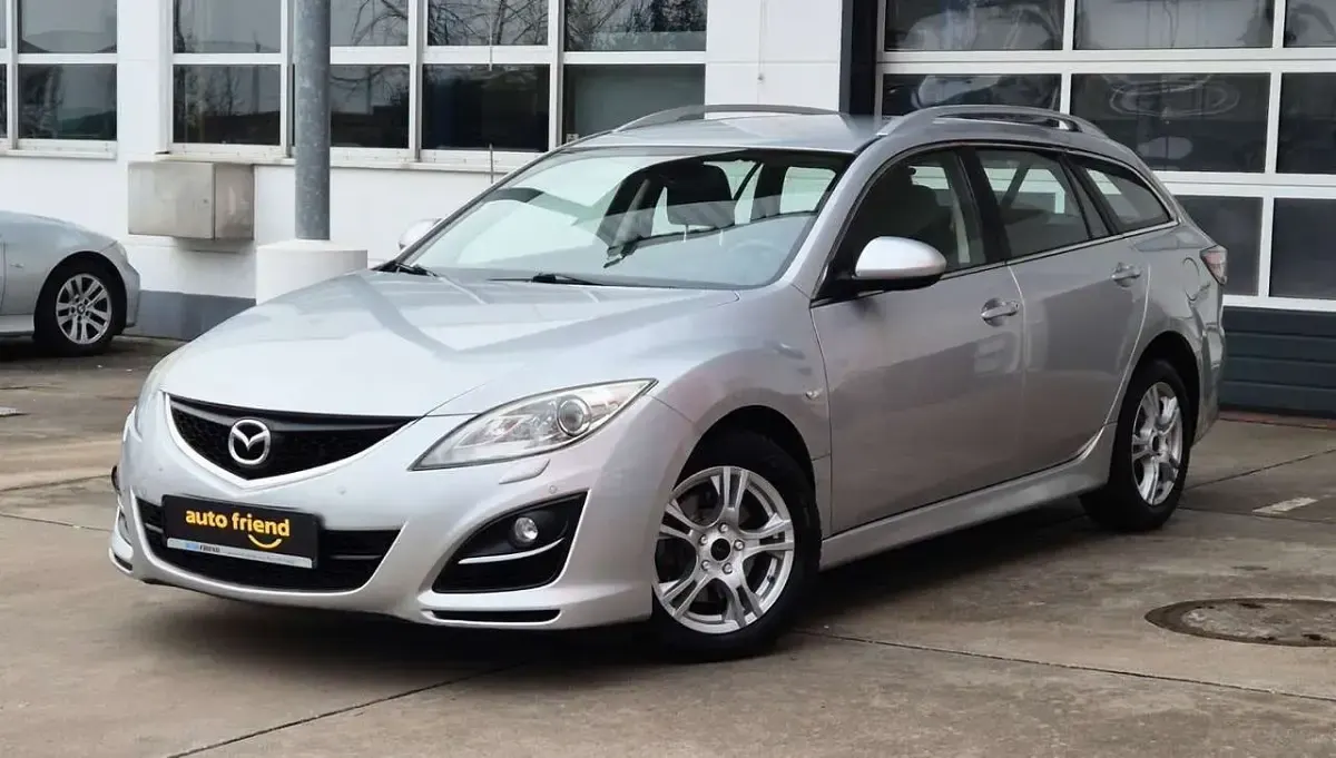 Gebraucht Mazda 6 163 PS (119 kW) 2012 Sunlight silver Kombi