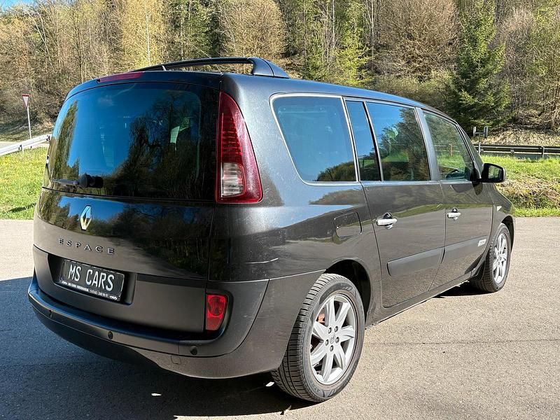 Gebraucht Renault Grand Espace 173 PS (127 kW) 2014 Schwarz Van / Kleinbus